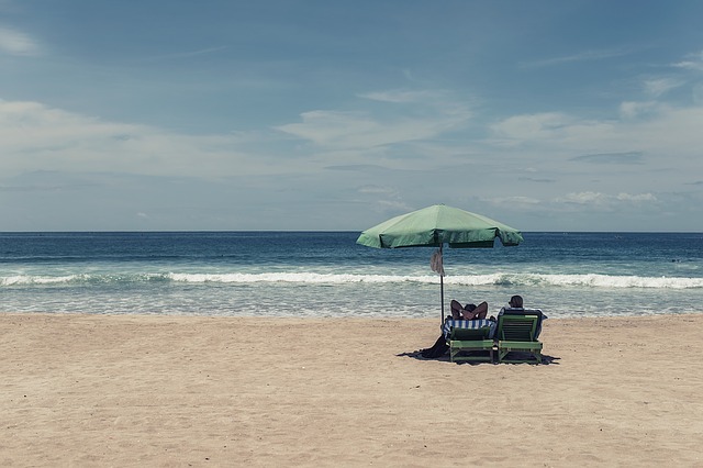 beach-side-walk